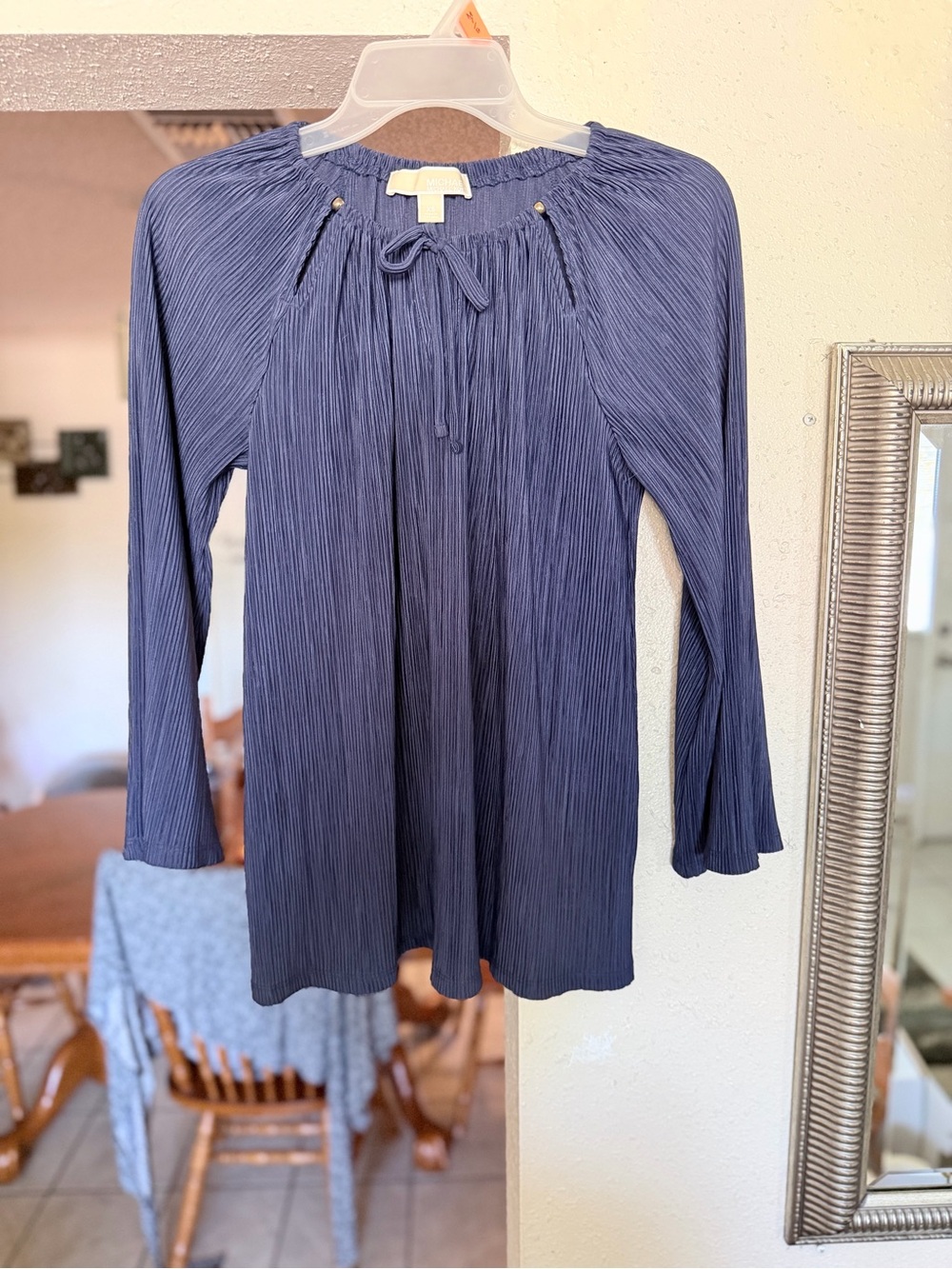 MICHAEL Michael Kors Navy Pleated Long-Sleeve Peasant Tunic